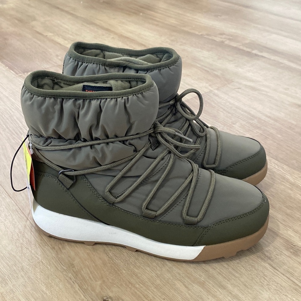 NEW Women’s All In Motion Cara Winter Boots